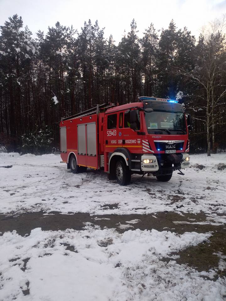 Strażacy usuwają wodę z Podlesia – sytuacja tragiczna