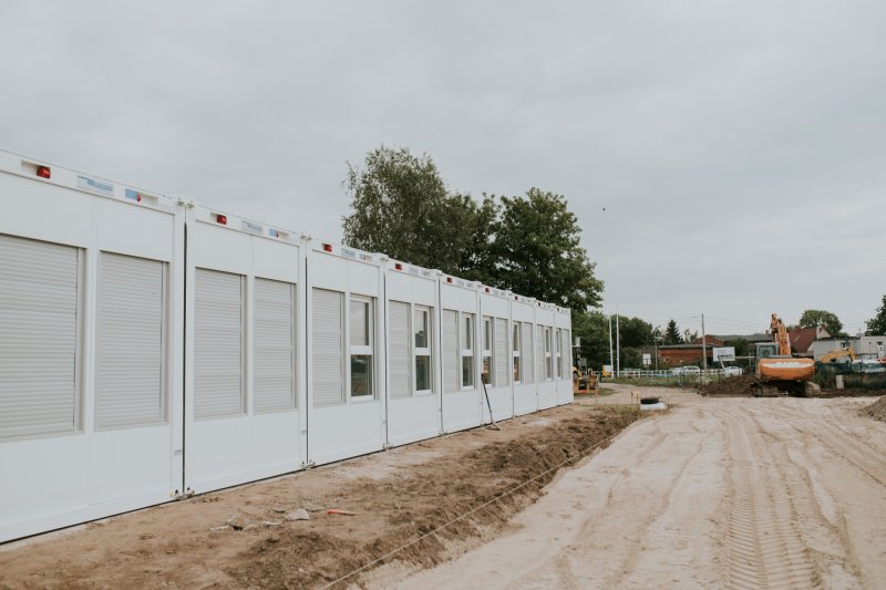 Od sporów do niestandardowej edukacji – powstaje szkoła w Bogdanowie