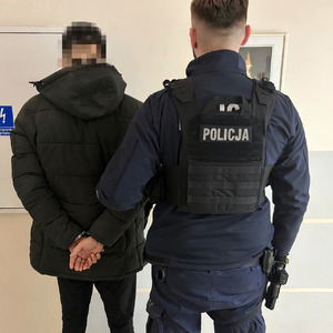 Włamywacz przyłapany na gorącym uczynku. Był już wcześniej karany